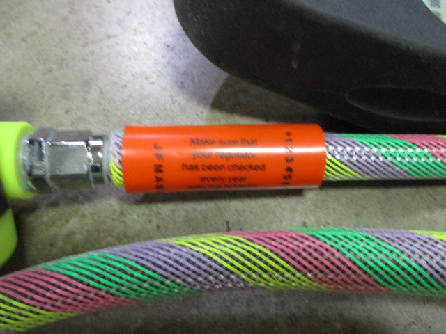 Load image into Gallery viewer, Used USA Divers Mira Dual Stage Regulator Hoses
