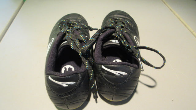 Load image into Gallery viewer, Used Puma Youth Procat Speed Force FG 3Y Soccer cleats
