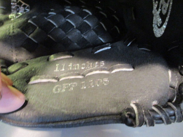 Load image into Gallery viewer, Used Mizuno Prospect Series 11&quot; Glove - RHT
