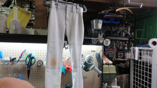 Used Mizuno Baseball Pants - Size Youth Large