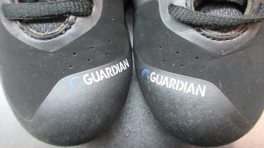 Used Guardian Blaze Cleat Bolt Low Top Baseball Softball Cleats - Size Youth 12