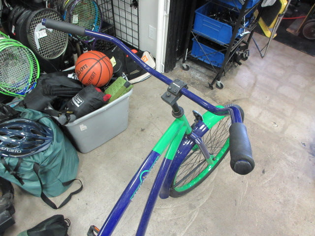 Load image into Gallery viewer, Used Soul Mulberry 26" Beach Cruiser Bike
