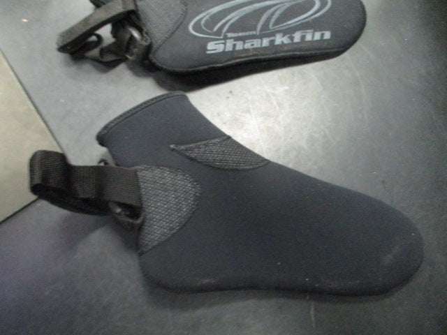 Load image into Gallery viewer, Used Shark Fin Dive Sock - Small
