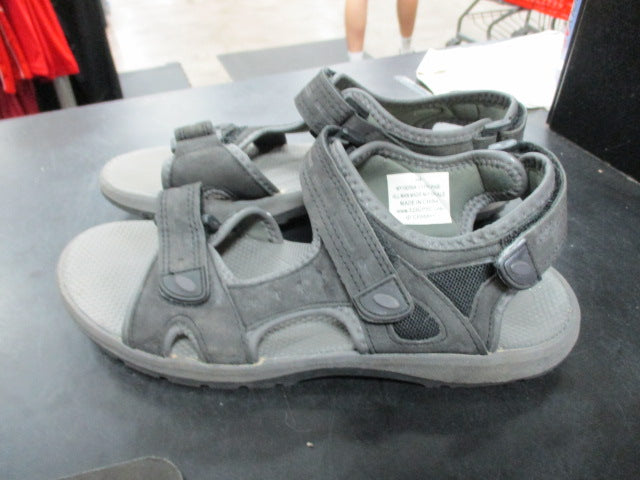 Load image into Gallery viewer, Used London Underground Size 4 Sandals
