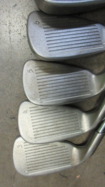 Load image into Gallery viewer, Used Ping i3 0-Size Blue Dot Complete Iron Set 3 - 9 + Pitch &amp; Sand Wedge
