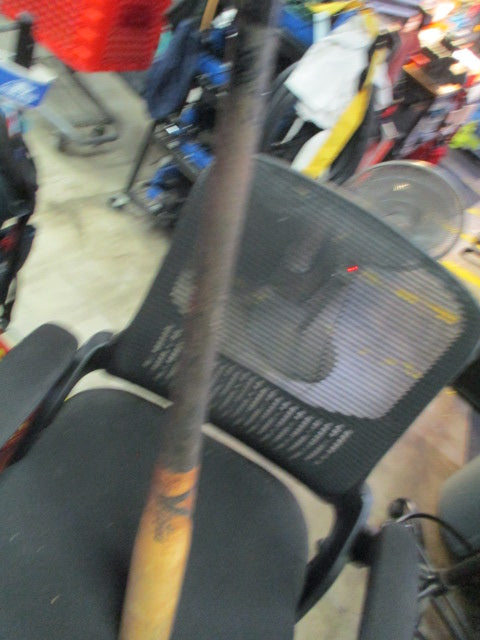Load image into Gallery viewer, Used Victus Pro Reserve TAT1S21 Kevin Sim Maple 33.5&quot; 31oz bat
