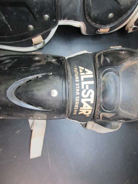 Load image into Gallery viewer, Used All-Star Future Star Catchers Shin Guards - Size 9-12
