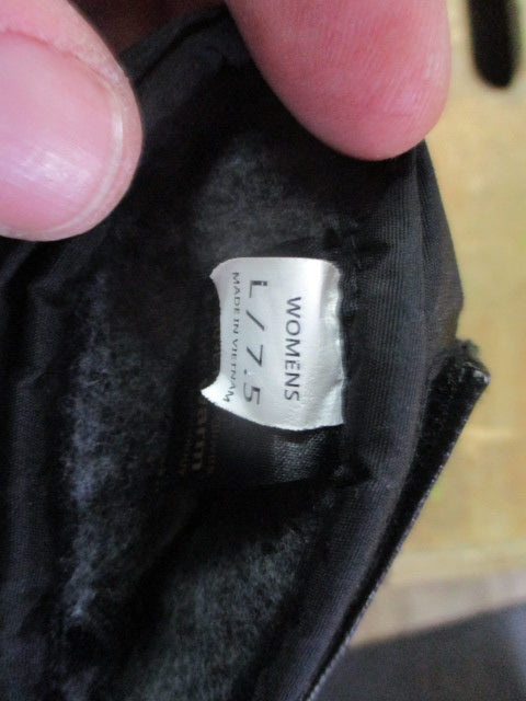 Used Dakine Gore-TEX Womens size Large Snow Mittens