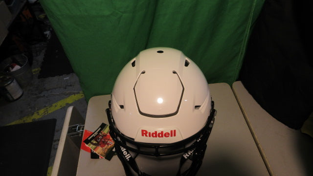 Load image into Gallery viewer, New 2026 Riddell SpeedFlex Football Helmet - White Size Youth XL
