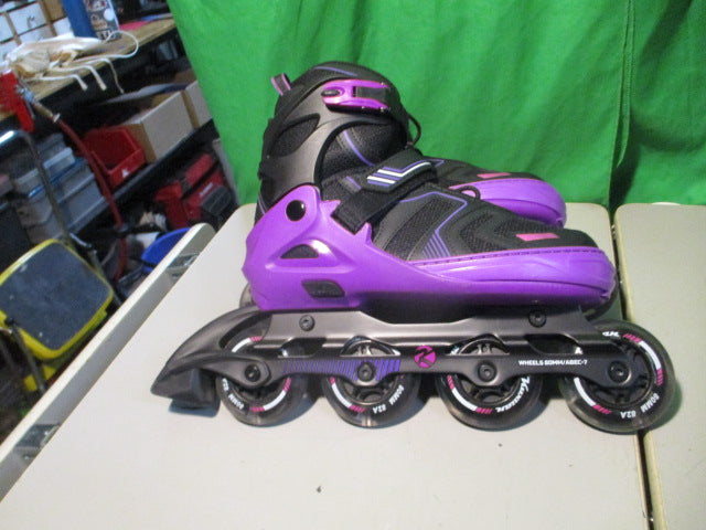 Load image into Gallery viewer, Kuzuan Adjuatable Lightup Roller Blades - 9.5-11
