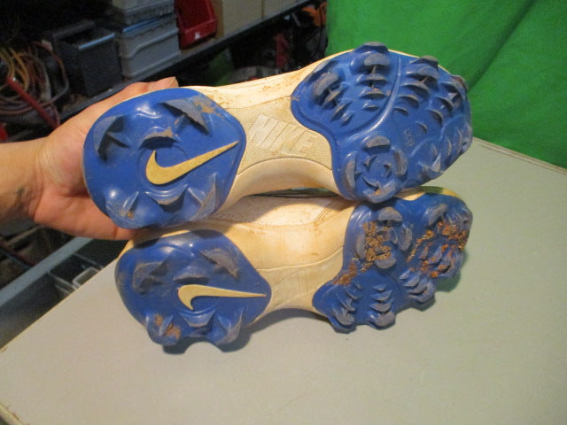 Load image into Gallery viewer, Used Nike Hyperdiamond 4 Size 6.5 Cleats
