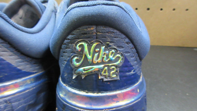 Load image into Gallery viewer, Used Nike 42 Baseball Cleats - Size 7
