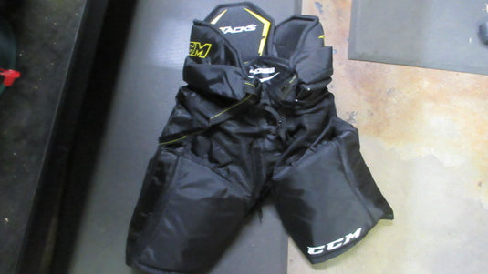 Used CCM Tacks 3092 Junior Hockey Breezers - Size JR XL