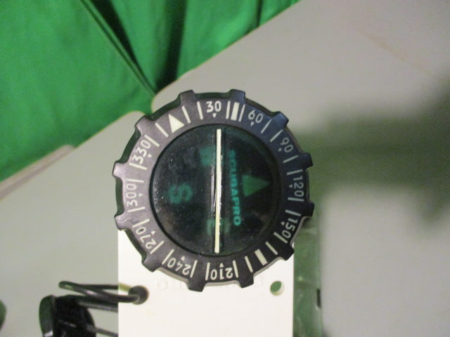 Load image into Gallery viewer, Used 1997 ScubaPro Navigatio Board With Dive Compass
