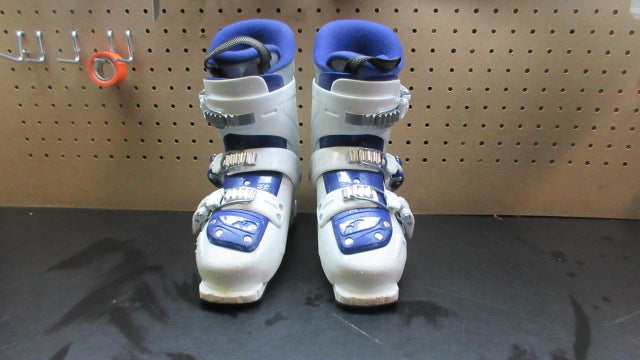 Load image into Gallery viewer, Used Nordica Firearrow Team 3 Girls's Ski Boots
