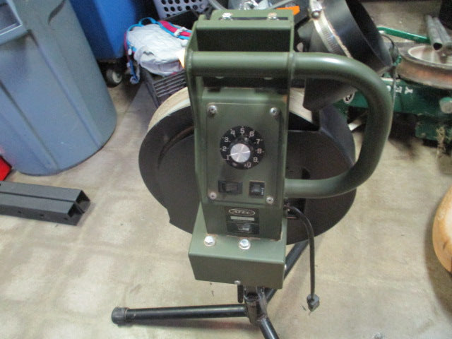 Load image into Gallery viewer, Used Atec M1 Jr. Baseball Pitching Machine
