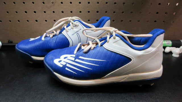 Load image into Gallery viewer, Used New Balance Low Molded Football Cleats - Size Youth 3
