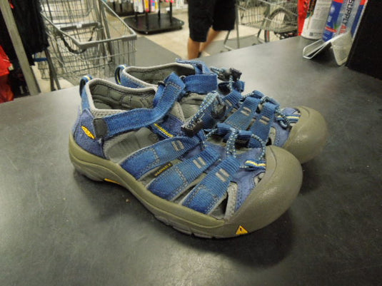 Used Keen Washable Breathable Water Shoes No Size Found 9