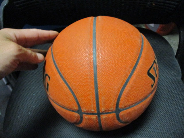 Load image into Gallery viewer, Used Spalding The Finals Game Ball Series
