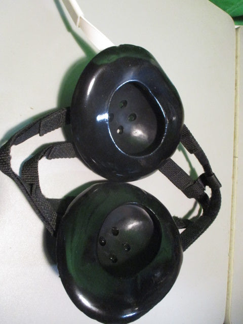 Load image into Gallery viewer, Used Brute ClassiX 3 Adult Ear Guard
