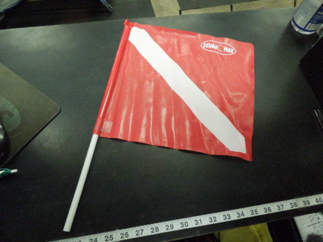 Load image into Gallery viewer, Used Scuba Max Vinyl Dive Flag
