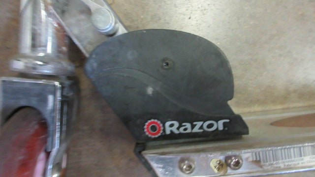 Load image into Gallery viewer, Used Razor Foldable Kids Scooter

