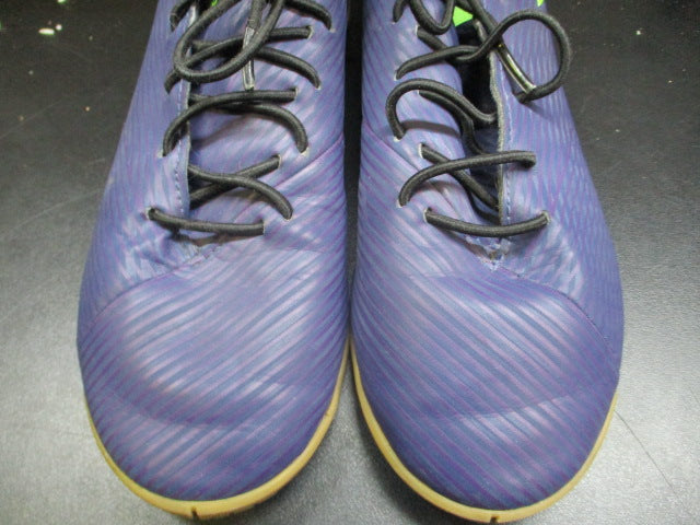 Load image into Gallery viewer, Used Adidas Chaussures Nemeziz Messi Indoor Soccer Cleats - Size 4
