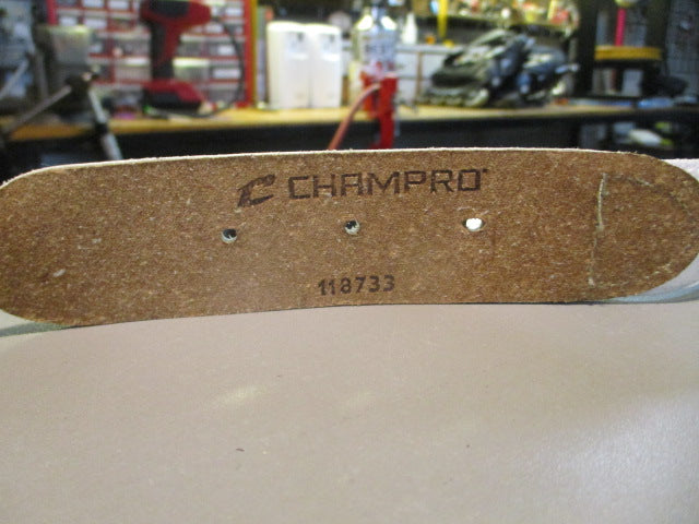 Load image into Gallery viewer, Used Champro White Youth Baseball Belt
