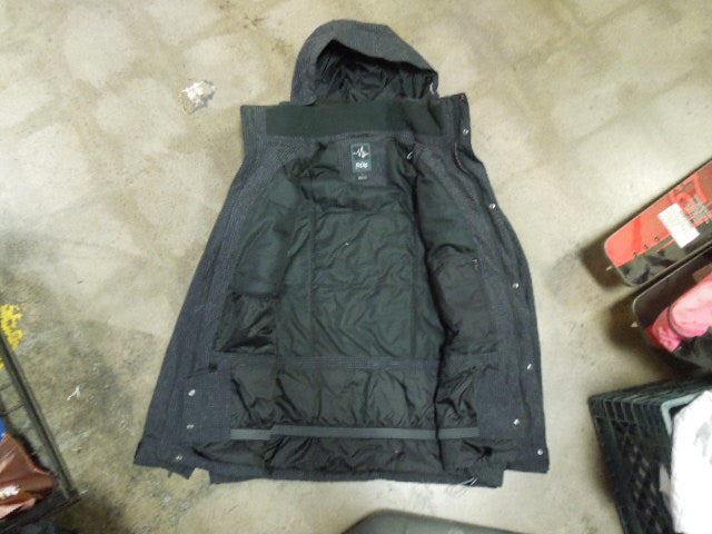 Load image into Gallery viewer, Used Pulse Siberian Jacket with Detachable Hood Size Large
