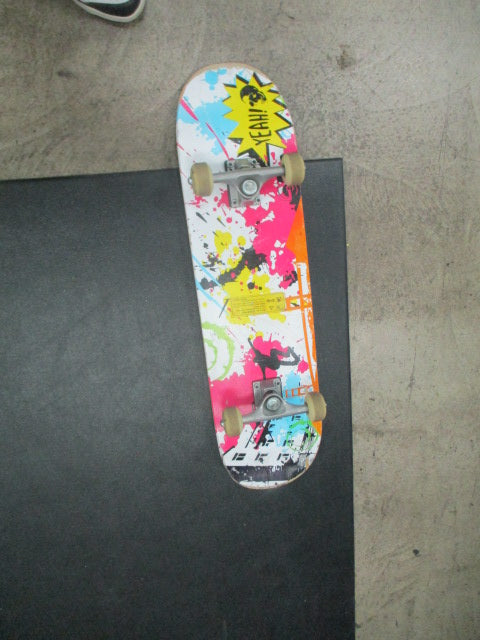 Load image into Gallery viewer, Used Beleev 31&quot; Graffiti Skateboard
