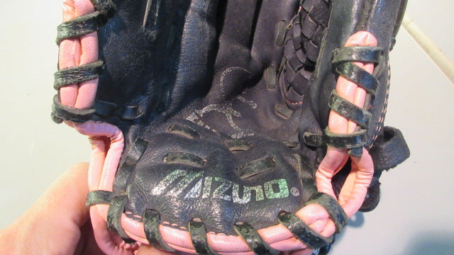 Load image into Gallery viewer, Used Mizuno Finch GPP 1106 Youth 11&quot; LHT Glove
