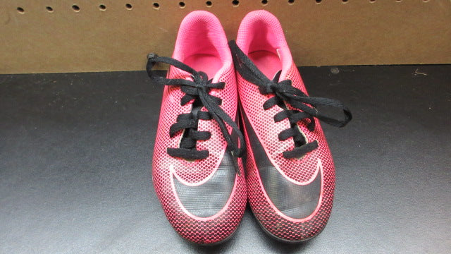 Load image into Gallery viewer, Used Nike Soccer Cleats - Size Youth 12
