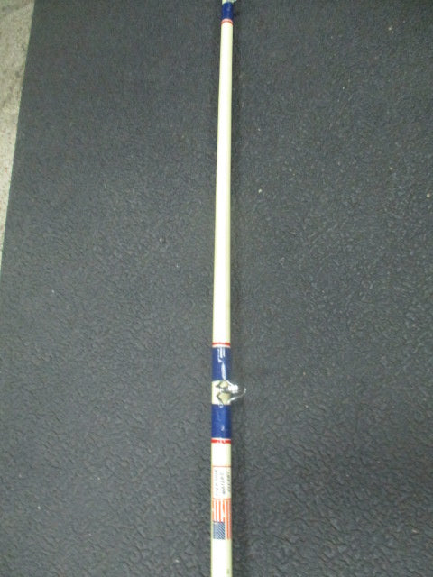 Load image into Gallery viewer, Used Hurricane Groupper Digger 6' 6' Rod With PENN Longbeach 66 Reel
