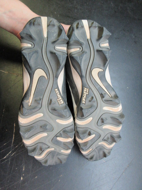Load image into Gallery viewer, Used Nike Vapor Edge Shark 2 Football Cleats - Size Youth 6
