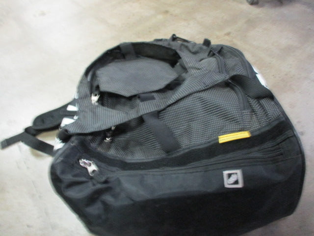 Load image into Gallery viewer, Used Easton Soccer Equipment Bag
