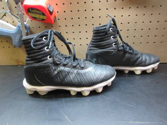 Used Under Armour Highlight 2 RM Football Cleats - Size Youth 6