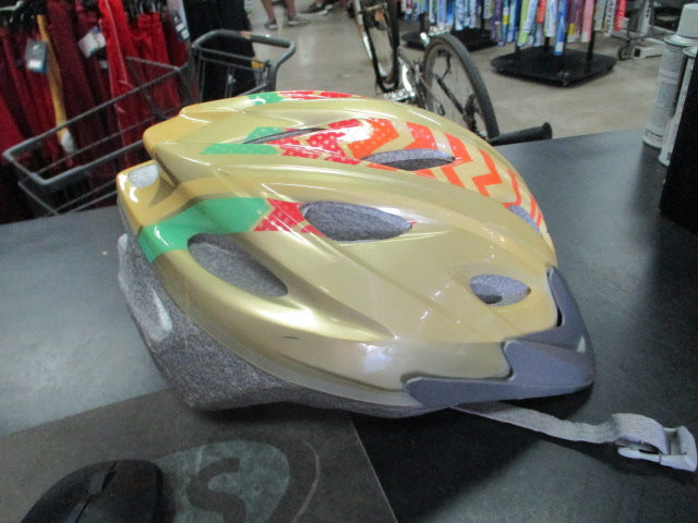 Load image into Gallery viewer, Used Bell Blade Youth 53-57CM Bicycle Helmet
