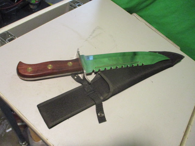 Load image into Gallery viewer, Used Timber Rattler Tang Bowie Hunting Knife
