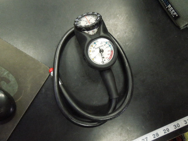 Load image into Gallery viewer, Used Sherwood Scuba Diving Analog Compass &amp; Pressure Gauge Console
