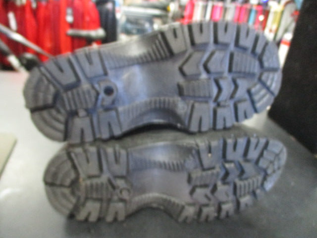 Load image into Gallery viewer, Used WFS Kids Snow Boots Size 13
