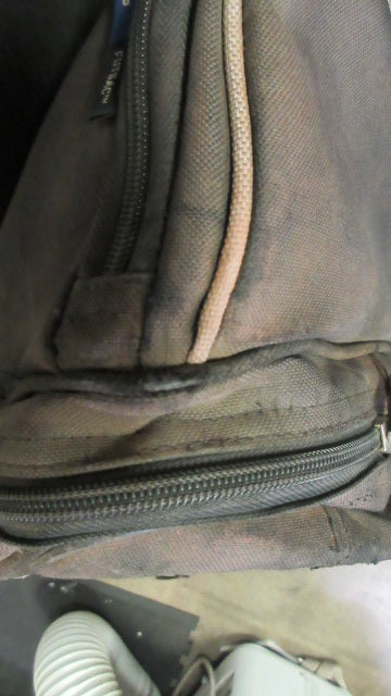 Load image into Gallery viewer, Used Mizuno Equipment Bag - wear
