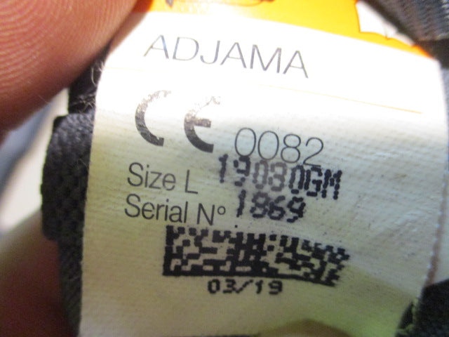 Load image into Gallery viewer, Used Petzl Adjama Harness
