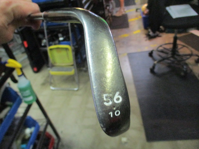 Load image into Gallery viewer, Used Clevland CG16 56 deg RH Wedge
