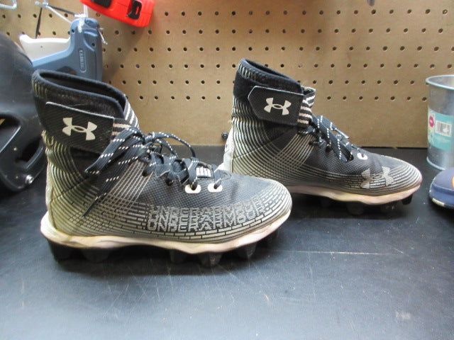 Load image into Gallery viewer, Used Under Armour Highlight Franchise Football Cleats - Size Youth 2.5
