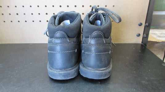 Used Crown Vintage Winter Boots - Size Youth 1