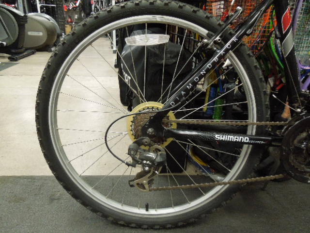 Load image into Gallery viewer, Used Diamondback Outlook 18" Frame Mountain Bike
