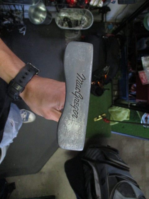 Used MacGregor Right Hand Blade Putter