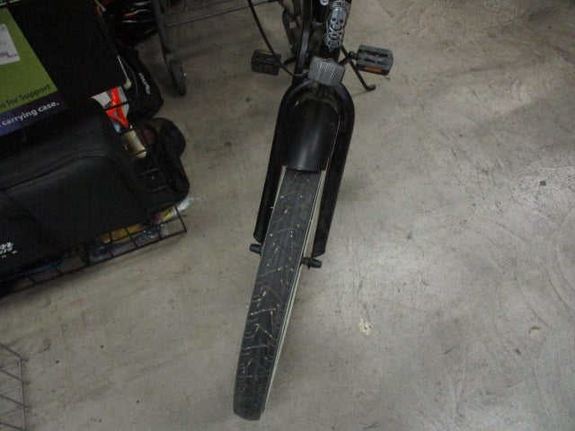Load image into Gallery viewer, Used HBBC Skull and Bones Ladies Beach Cruiser 26"
