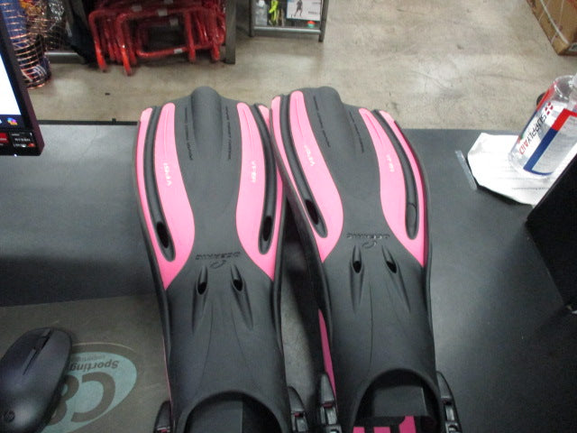 Load image into Gallery viewer, Used Oceanic Viper Size XS Dive Fins
