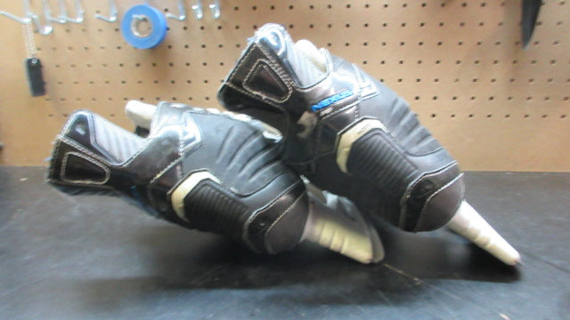 Load image into Gallery viewer, Used Bauer Nexus 6000 Hockey Skates - Size 6.5
